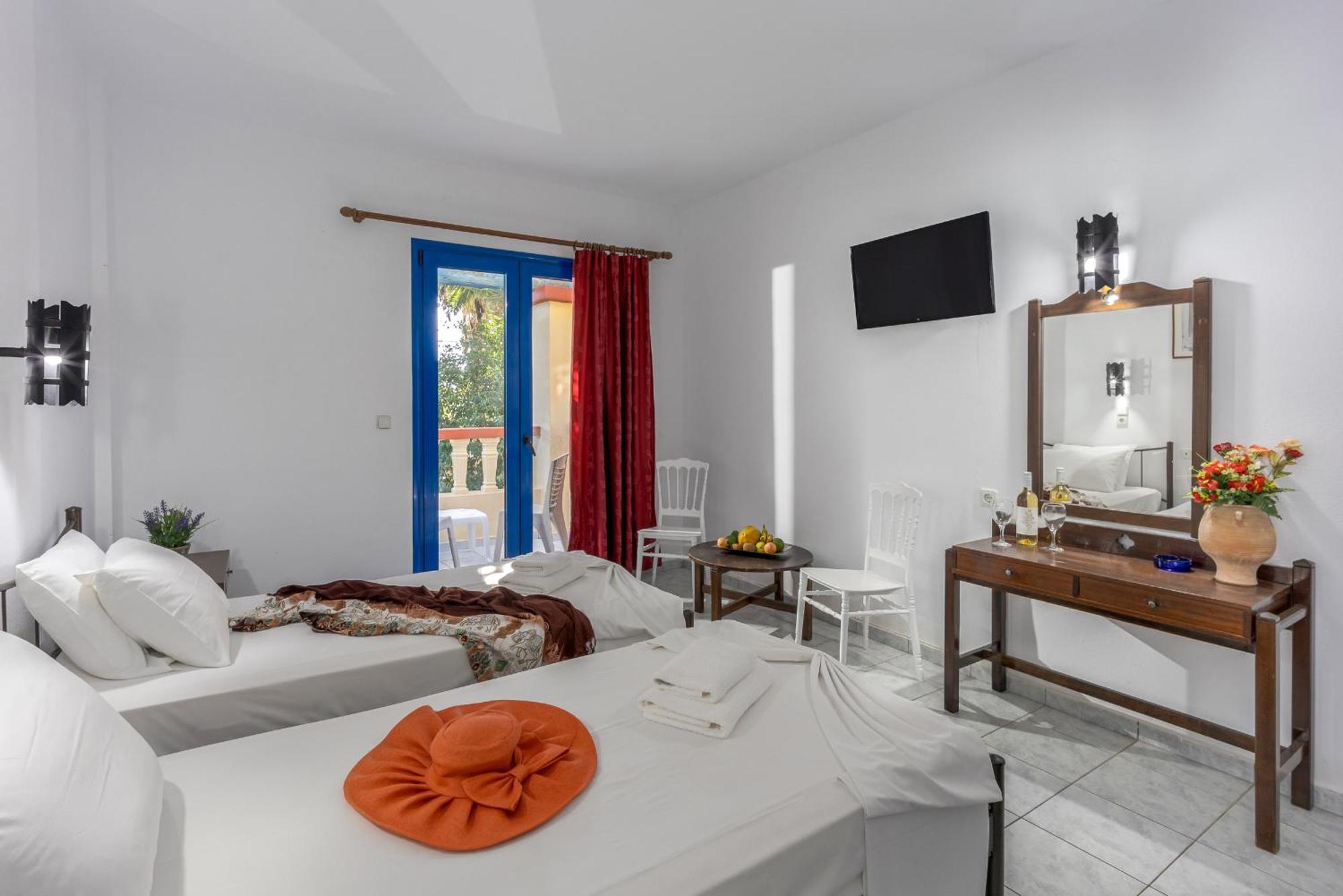 Palm Bay By Estia Hotel Sissi Exterior foto